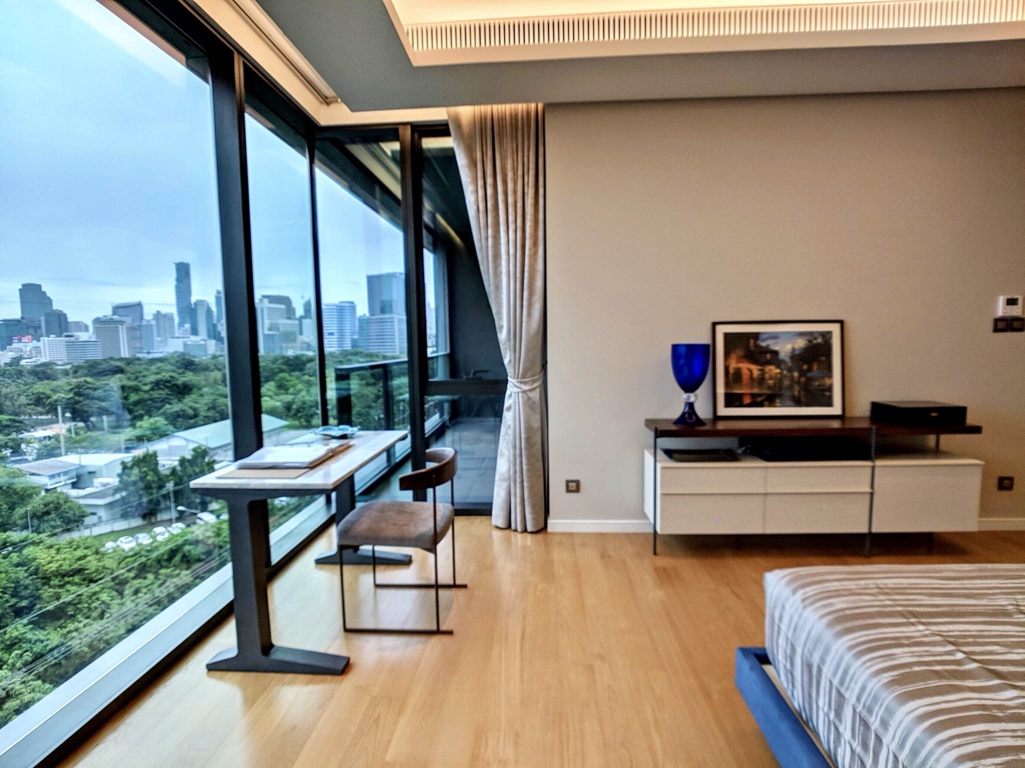 Bangkok Property Condo Apartment House Real Estate For Sale in Sathorn Lumpini Park View Condo