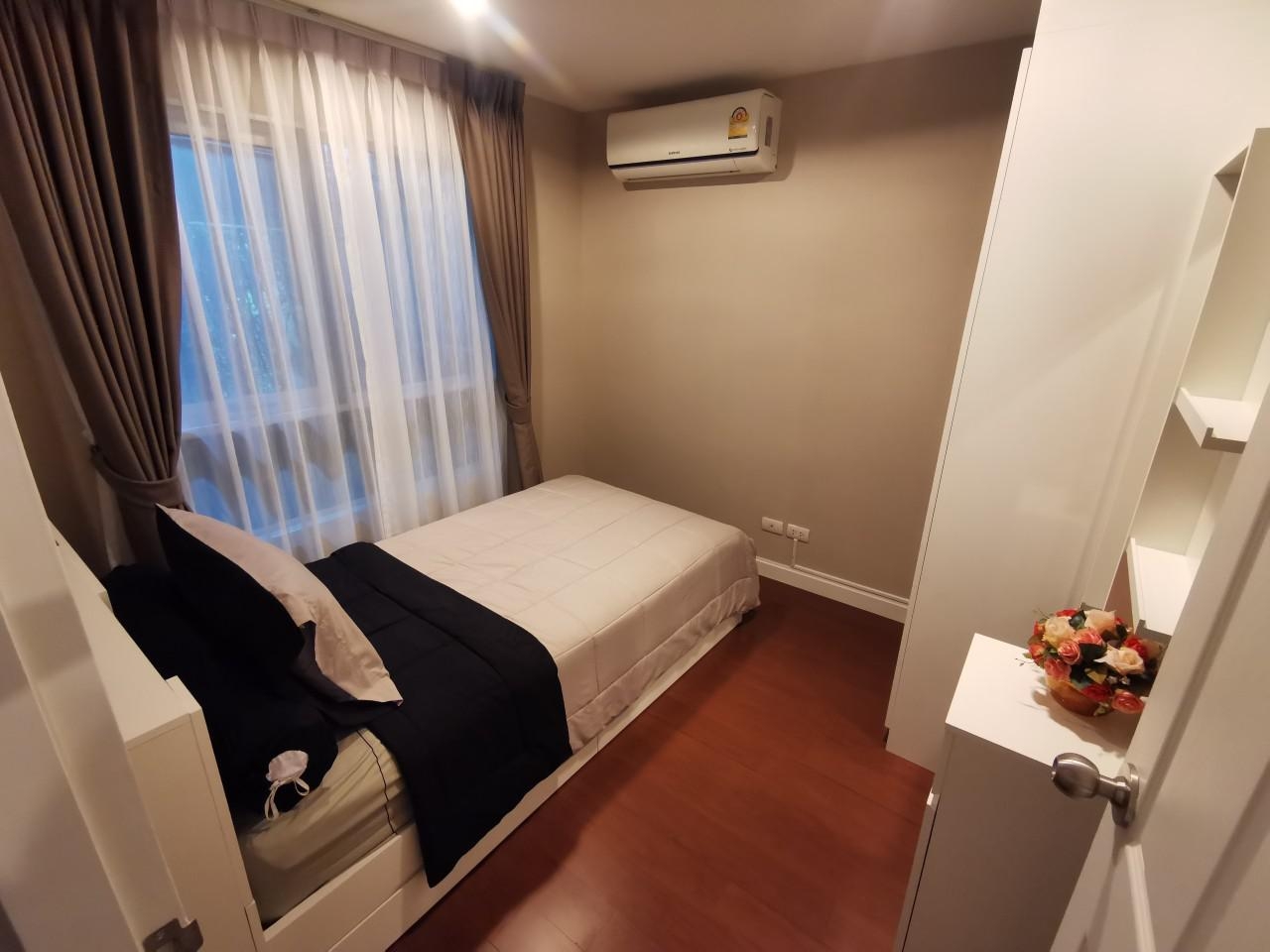 Bangkok Condo Apartment For Rent in Rama 9 Amazing Duplex in Ratchada