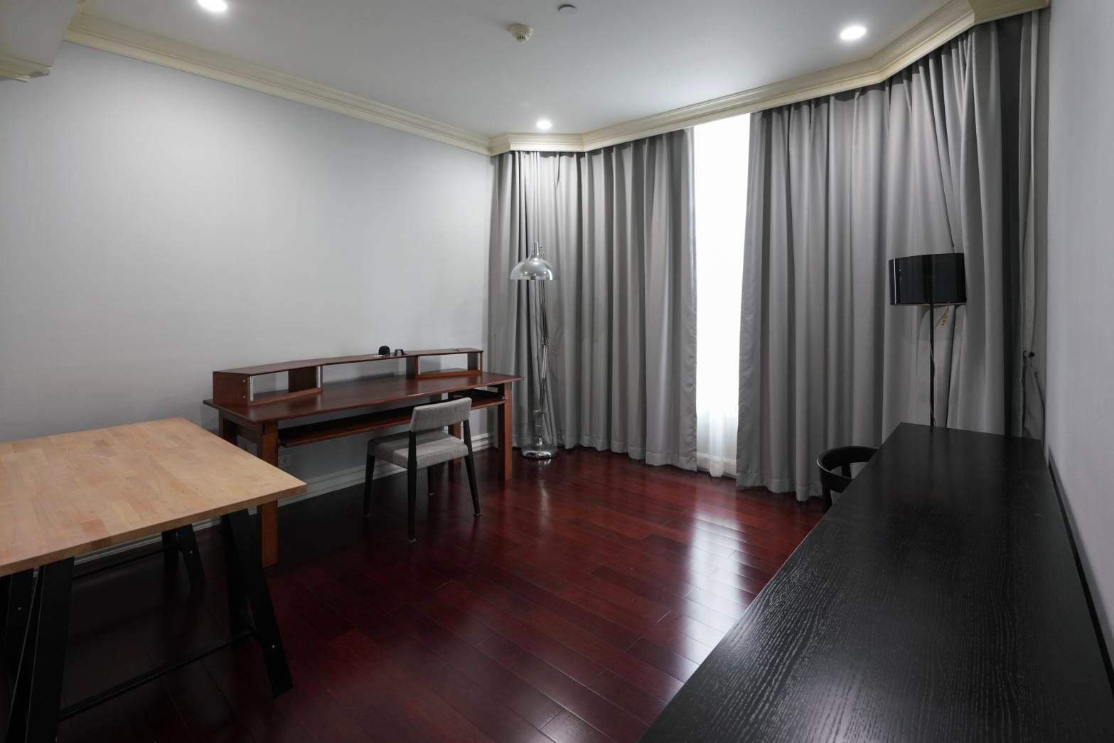 Bangkok Condo Apartment For Rent in Chidlom Sukhumvit Upscale Residence Condo