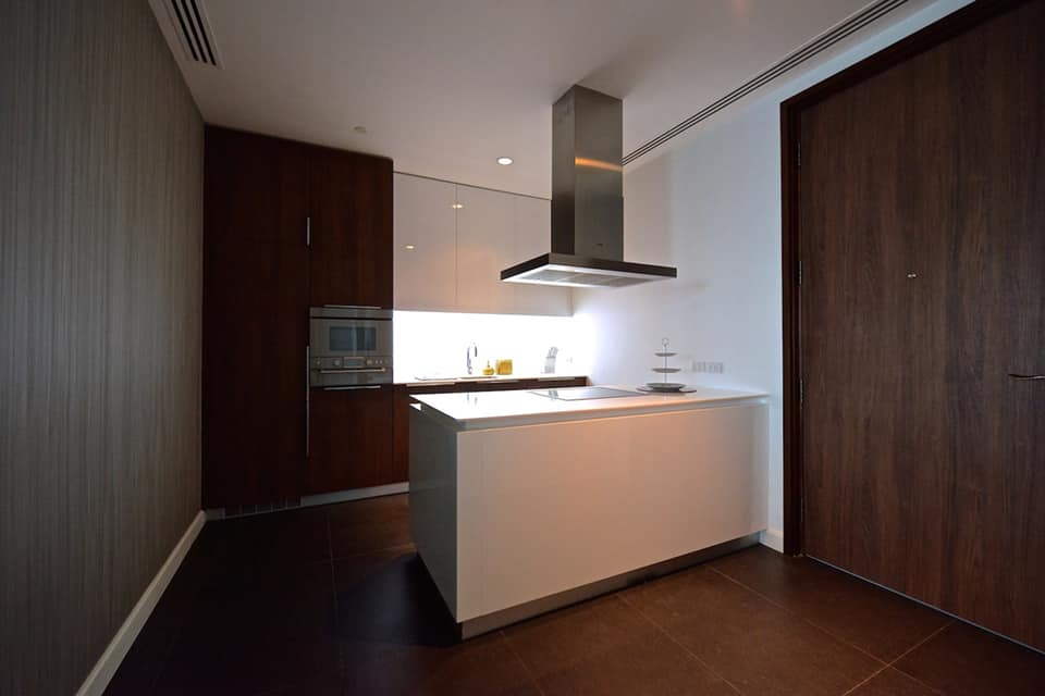 Bangkok Property Condo Apartment House Real Estate For Rent in Ratchadamri View & Corner Unit