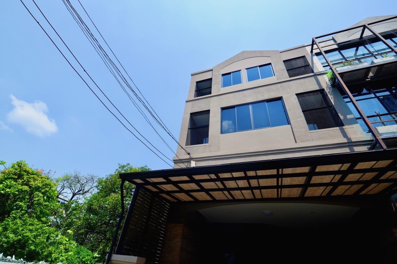 Bangkok House Townhouse For Rent in Thonglor Sukhumvit Cozy & Decor Townhome